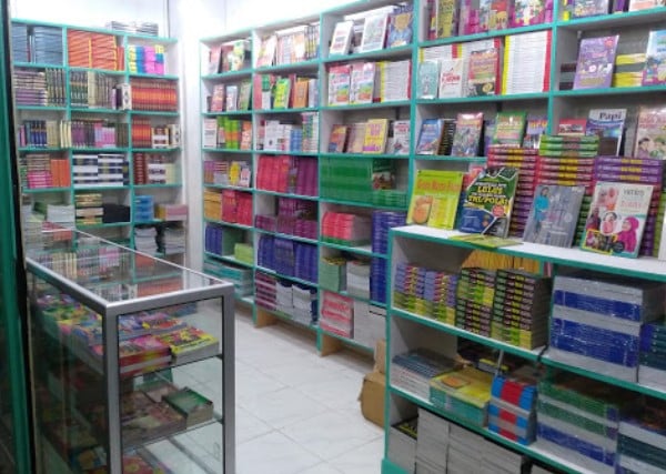 toko buku di surabaya
