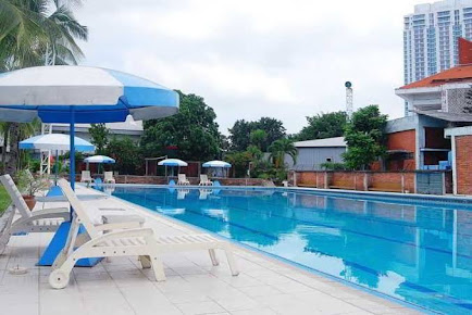 Surabaya Suites Hotel - hotel murah di Surabaya ada kolam renang